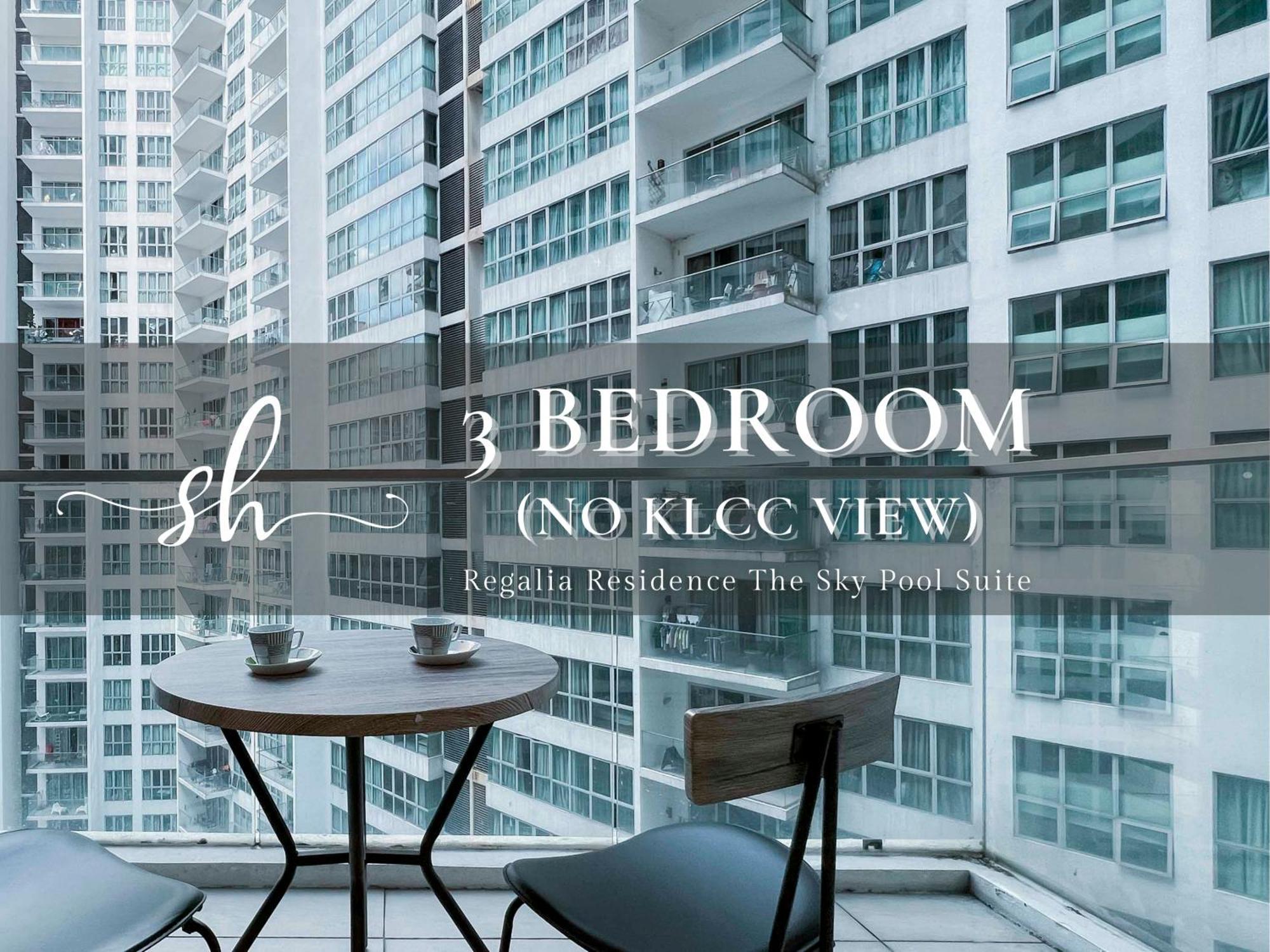Regalia Residence The Sky Pool Suite Kuala Lumpur Room photo